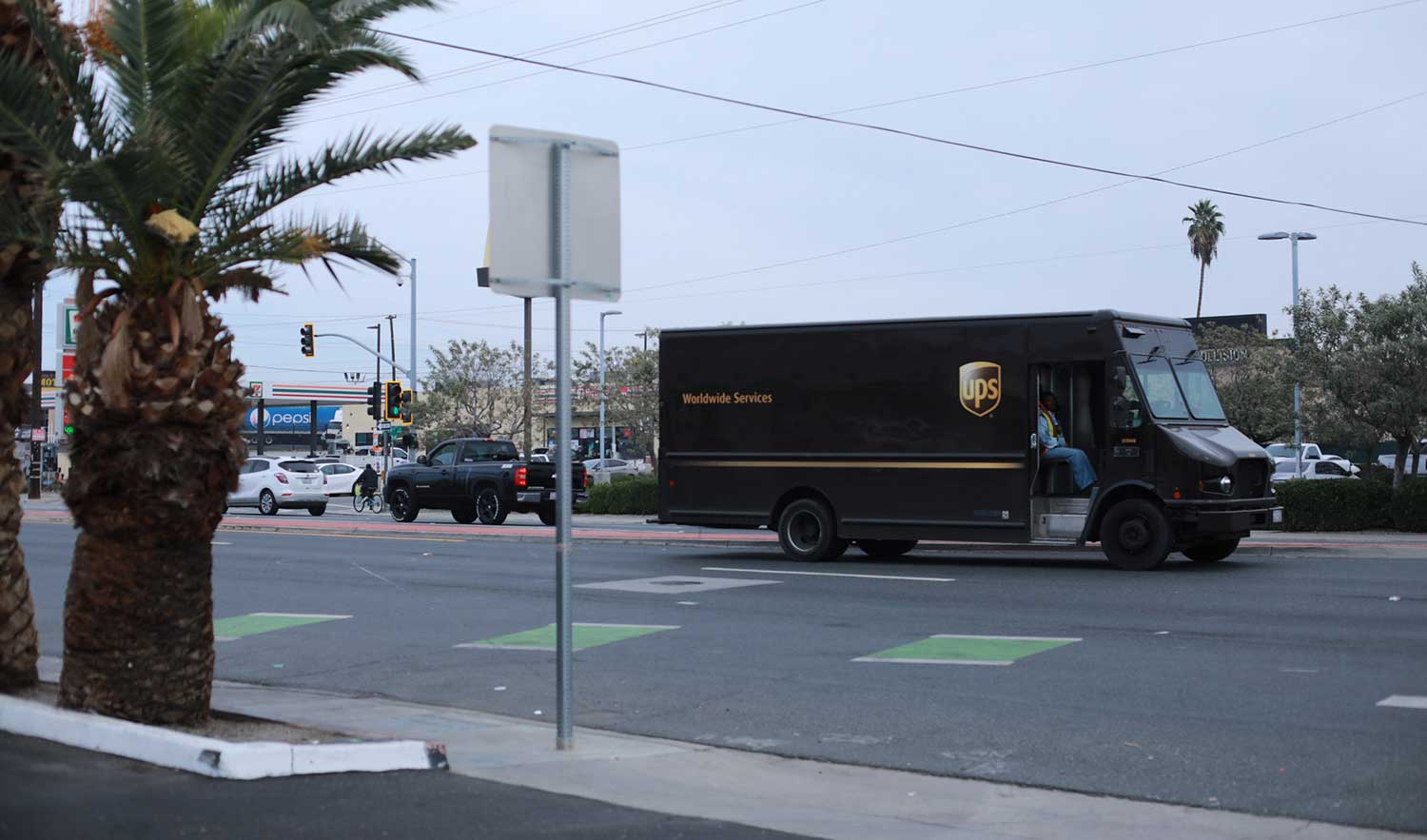 UPS Truck at the Union Avenue - 19th Street Intersection in Bakersfield.